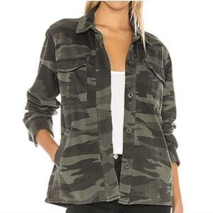 Revolve Splendid Cargo Shirt Jacket Size XS L/S Vintage Olive Branch EUC